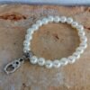 Pulsera con perlas blancas 8 mm - Imagen 4
